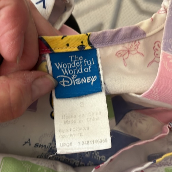 Small Disney scrub top - Picture 3 of 3